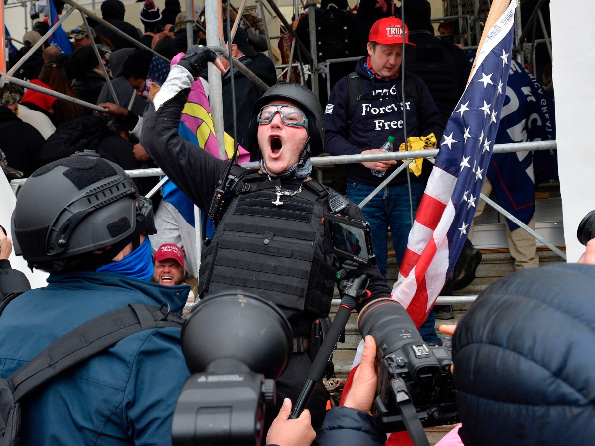 Republican Amazed Antifa Agent That Stormed Capitol Was Undercover As Trump Supporter For 4&nbsp;Years